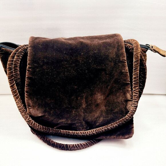Pitti Suede Shoulder Bag - Picture 9 of 9